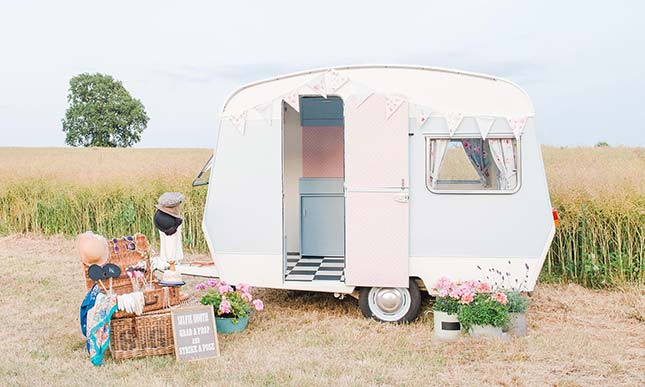 Pretty Pieces Perfect Days