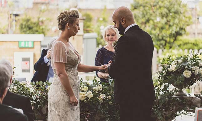 Yvonne Beck Wedding Celebrant