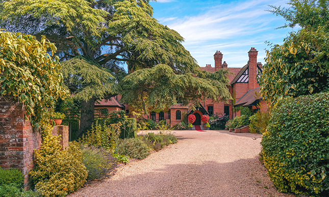 Careys Manor Hotel & SenSpa