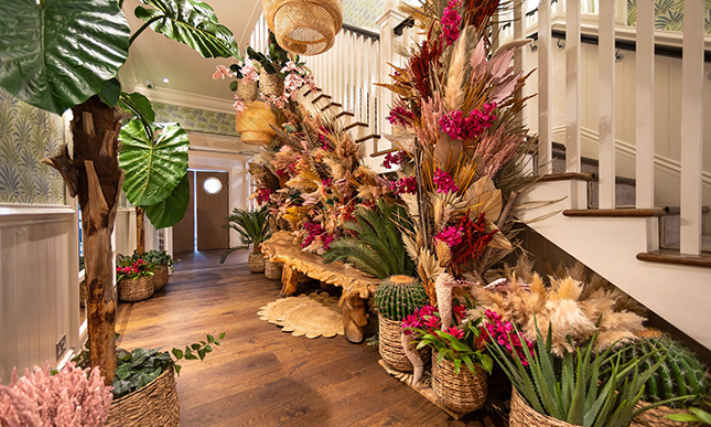 The Roslin Beach Hotel