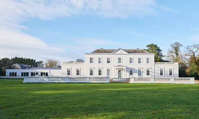 The Georgian Mansion